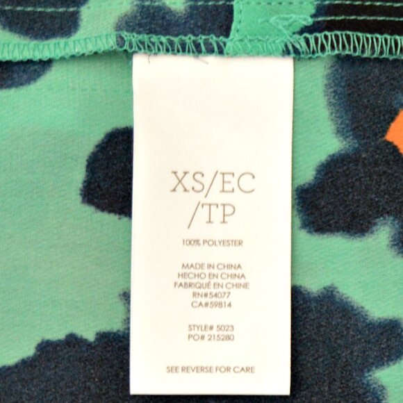 ❤️5/$15💚 CAbi Flowy Boxy Oversized Animal Print Top Blouse in Green Black EUC - Picture 8 of 8